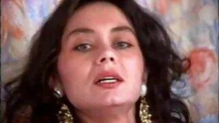 সুন্দর তরুণ এশিয়ান  ...