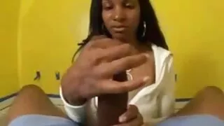 যে কোন লেডিবয় উত্সা ...