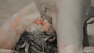 বড় ব্রেস্টেড ট্র্যা ...