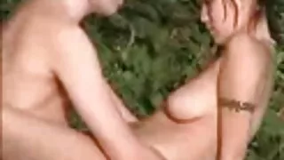 ছোট tits সঙ্গে গাঢ়  ...