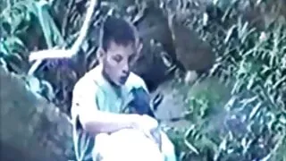 হাই হিল জুতা পরা কাল ...