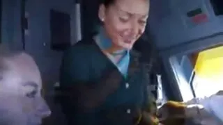 পায়ু উন্মাদ চিক ডলস ...